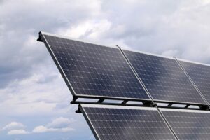 Modernizační fond podpoří 3 mld. Kč stavbu 57 velkých fotovoltaických elektráren