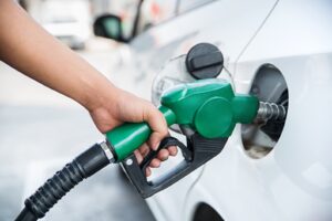 Povinnost přimíchávat biosložku do pohonných hmot bude Senát rušit ve středu